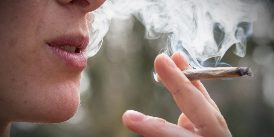 How To Smoke Magic Mushrooms